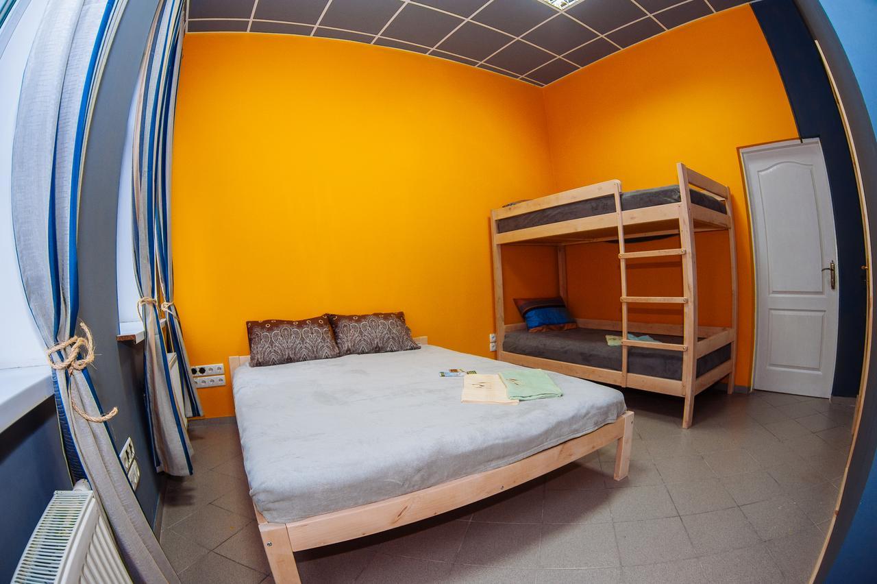 Papa'S Ostello Černihiv Esterno foto